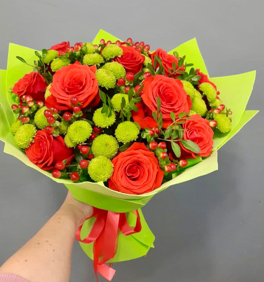 Букет цветов из: Хризантемы и Розы в Давыдково