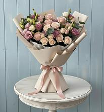 Букет цветов из:  Розы и Лизиантусы в Давыдково