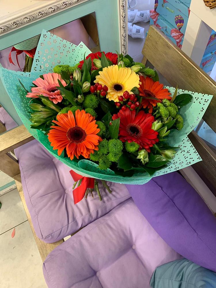 Букет цветов из: Герберы, Хризантемы и Альстромерии в Давыдково