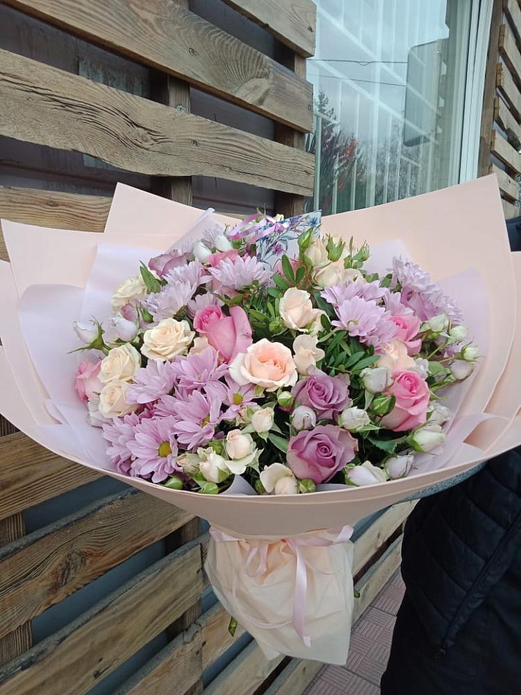 Букет цветов из: Розы и Хризантемы в Давыдково