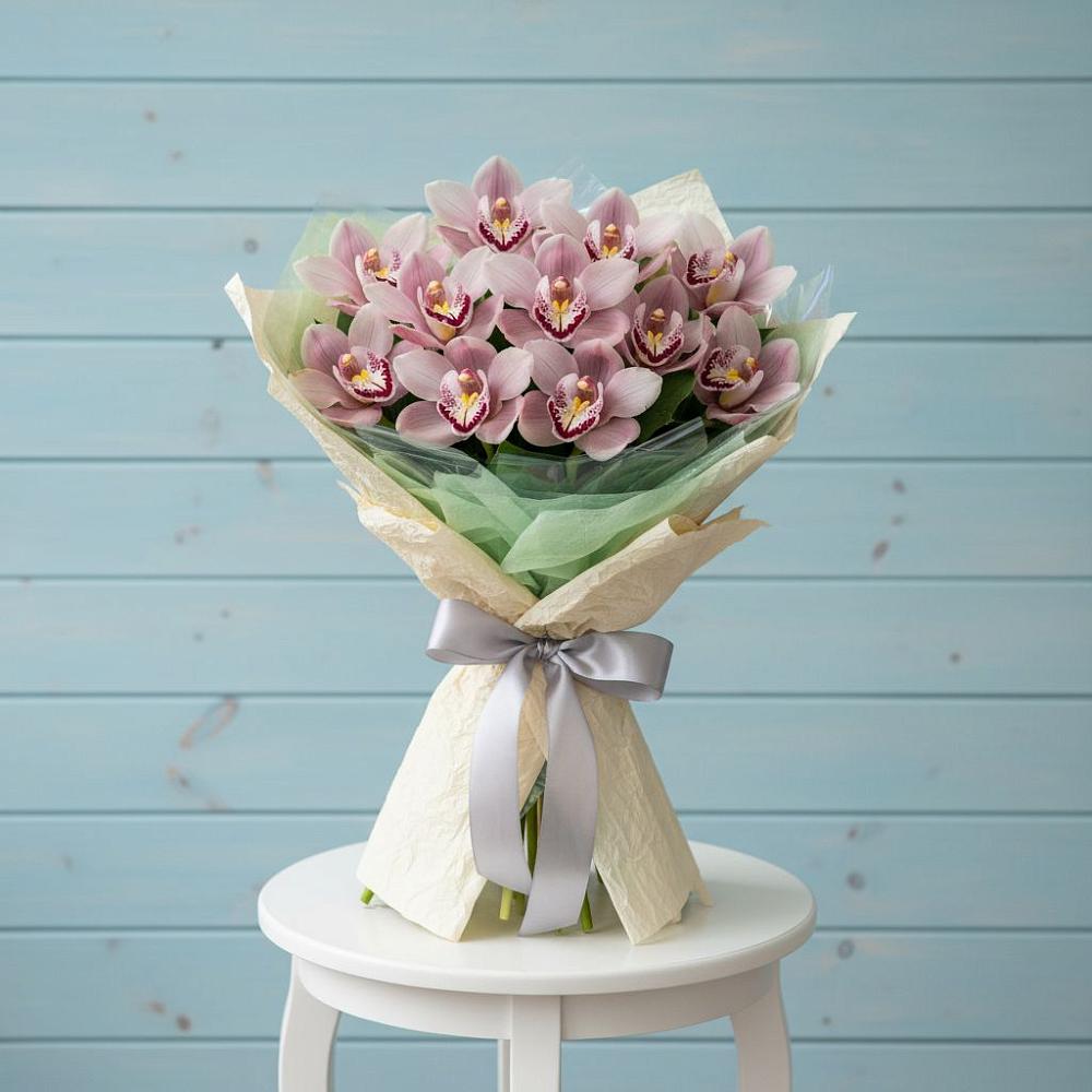 Букет цветов из: Орхидеи и Розы в Давыдково