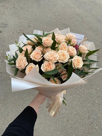 Букет Кремовые розы Латте в Давыдково