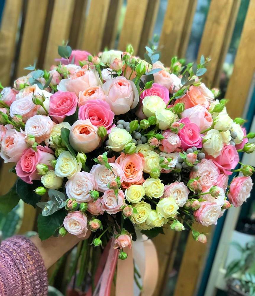 Букет цветов из: Розы в Давыдково