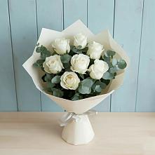 Букет Белые розы в Эвкалипте в Давыдково