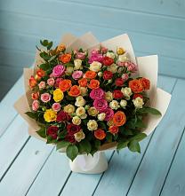 Букет Микс из разноцветных кустовых роз в Давыдково